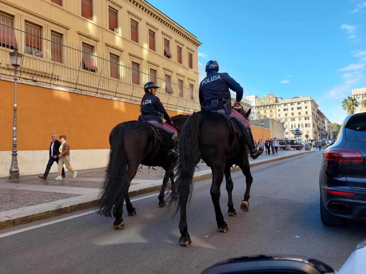 Spanish Steps Bedroom Rome Exterior photo