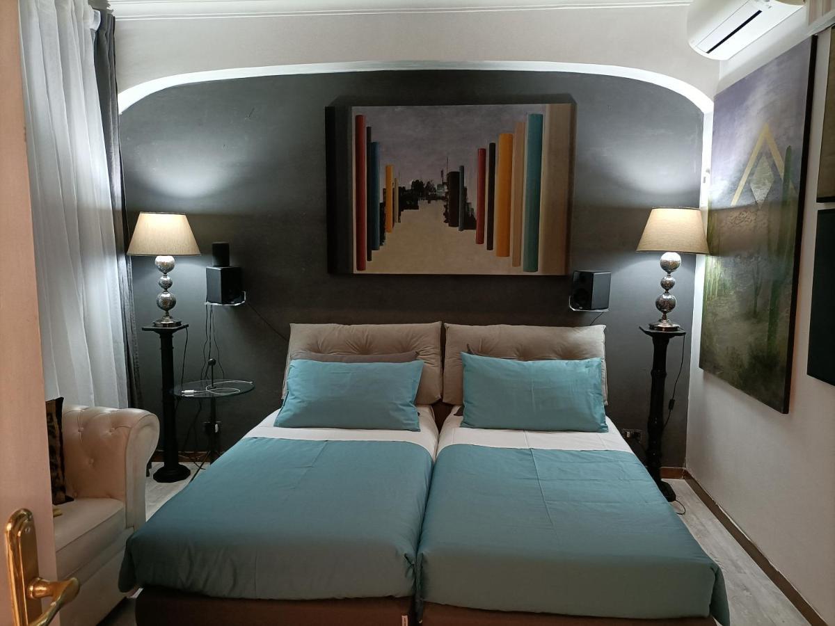 Spanish Steps Bedroom Rome Exterior photo